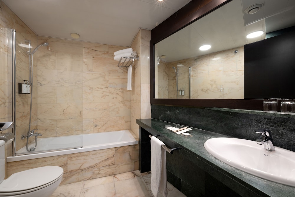 Catalonia Atenas — Hotel rooms in Barcelona, Catalonia