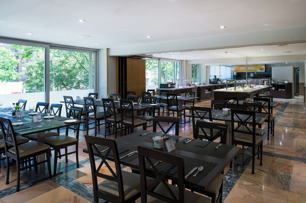 Catalonia Atenas — Restaurant & bars in Barcelona, Catalonia