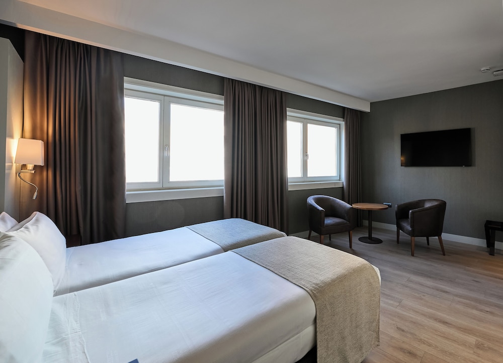 Catalonia Atenas — Hotel rooms in Barcelona, Catalonia