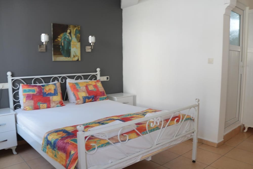 Taner Otel — Hotel rooms in Fethiye, Mugla