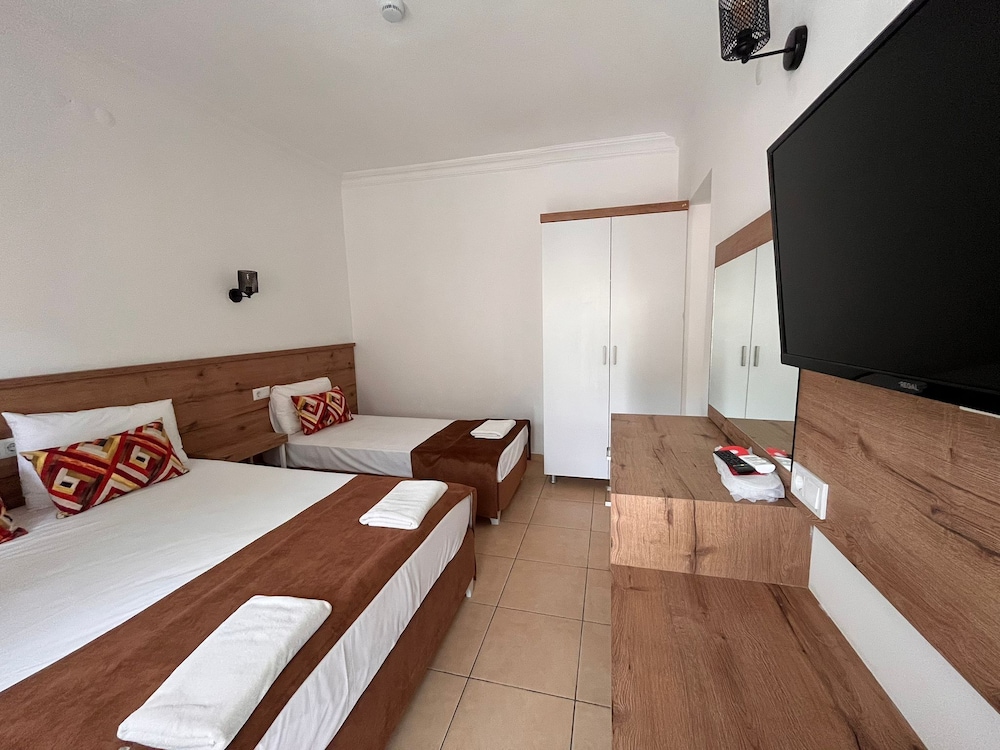 Taner Otel — Hotel rooms in Fethiye, Mugla