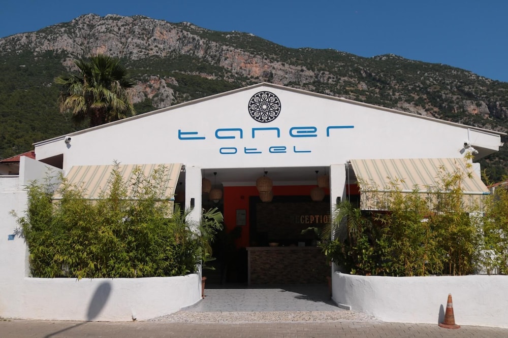 Taner Otel — Hotel building in Fethiye, Mugla