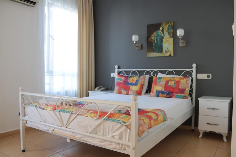Taner Otel — Hotel rooms in Fethiye, Mugla