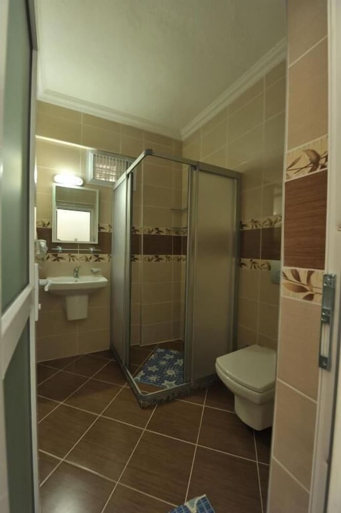 Taner Otel — Hotel rooms in Fethiye, Mugla