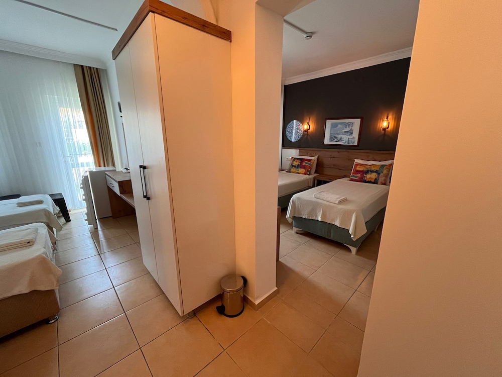 Taner Otel — Hotel rooms in Fethiye, Mugla