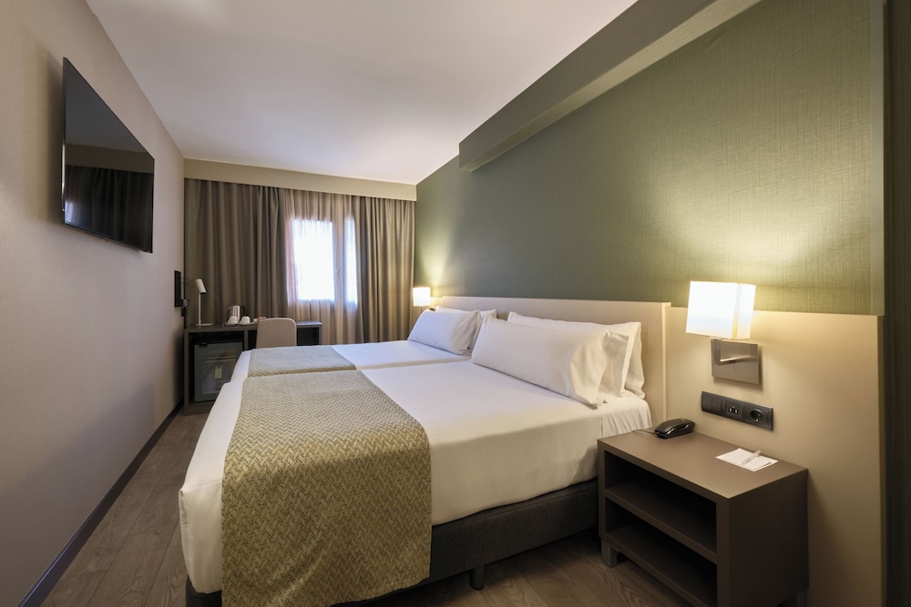 Catalonia Park Putxet Hotel — Hotel rooms in Barcelona, Catalonia
