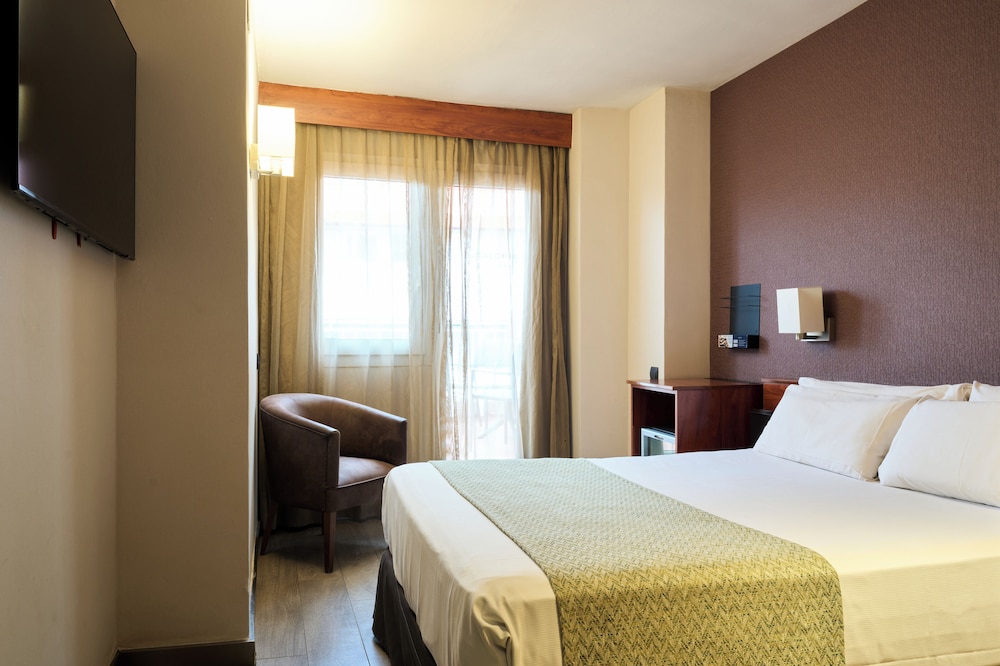 Catalonia Park Putxet Hotel — Hotel rooms in Barcelona, Catalonia