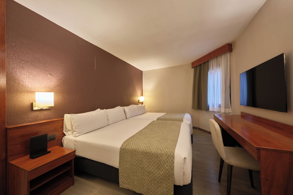 Catalonia Park Putxet Hotel — Hotel rooms in Barcelona, Catalonia