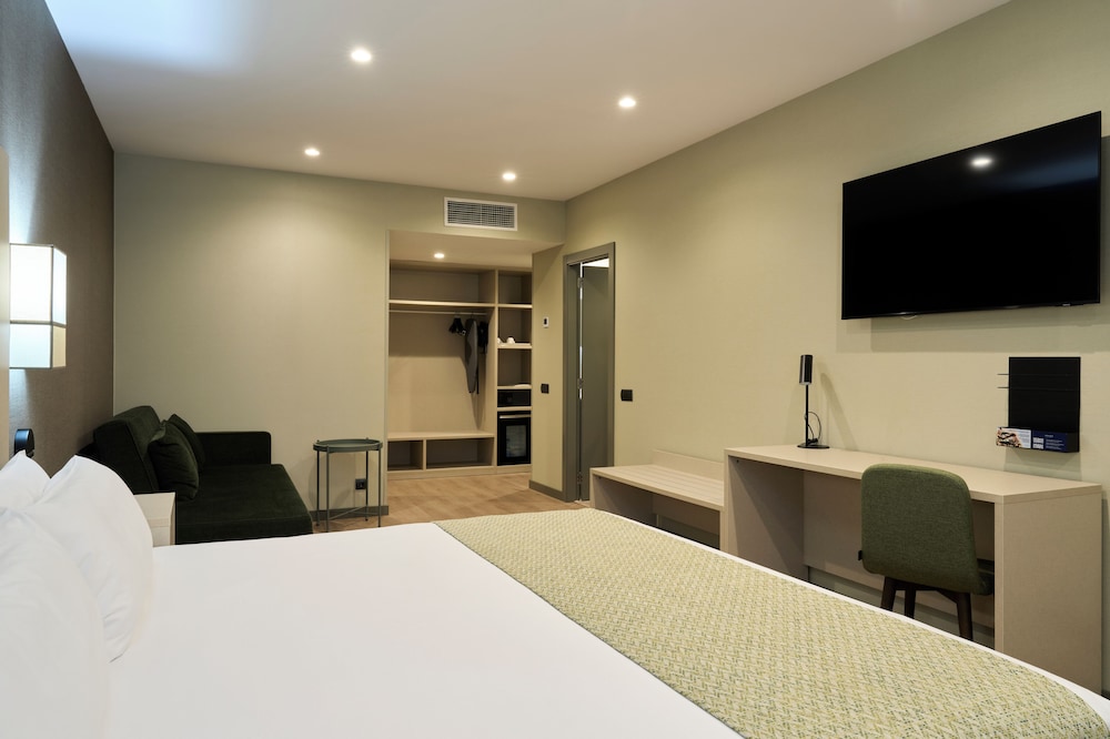 Catalonia Park Putxet Hotel — Hotel rooms in Barcelona, Catalonia