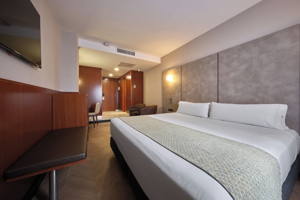 Catalonia Park Putxet Hotel — Hotel rooms in Barcelona, Catalonia