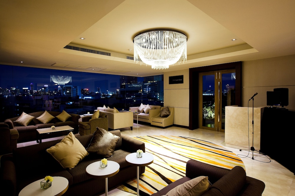 Royal Princess Larn Luang — Hotel rooms in Bangkok, Bangkok