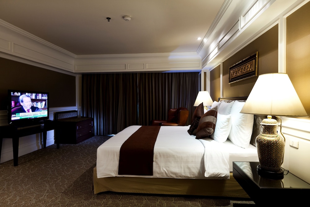 Royal Princess Larn Luang — Hotel rooms in Bangkok, Bangkok