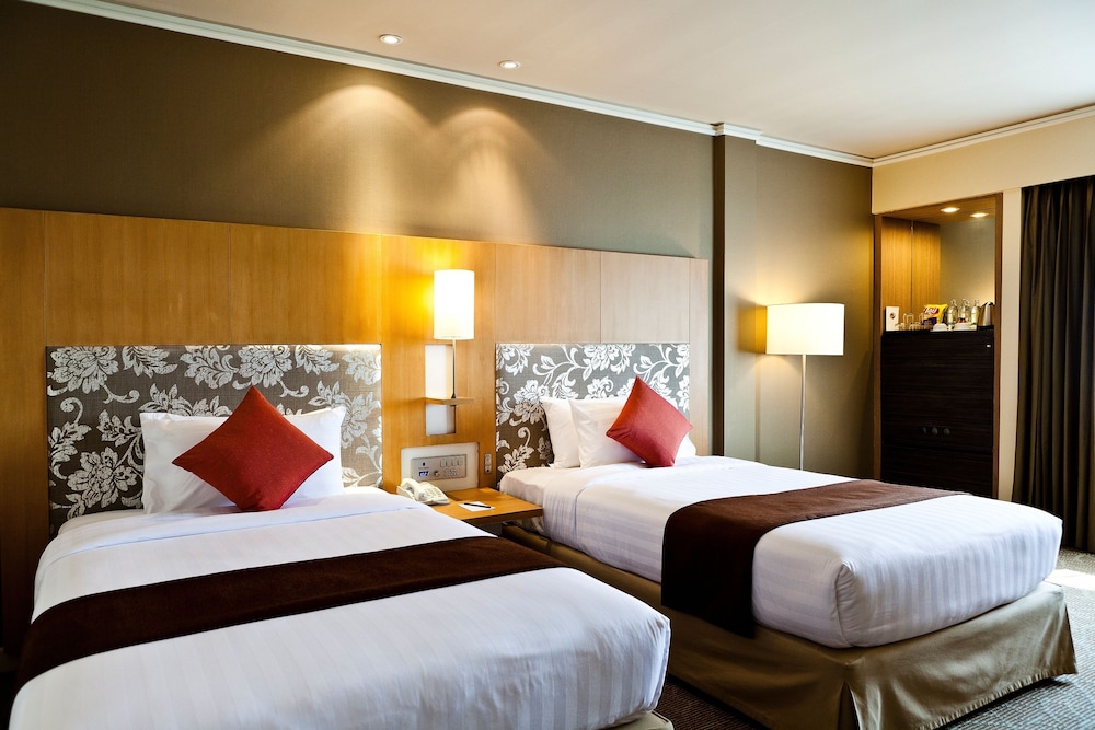 Royal Princess Larn Luang — Hotel rooms in Bangkok, Bangkok