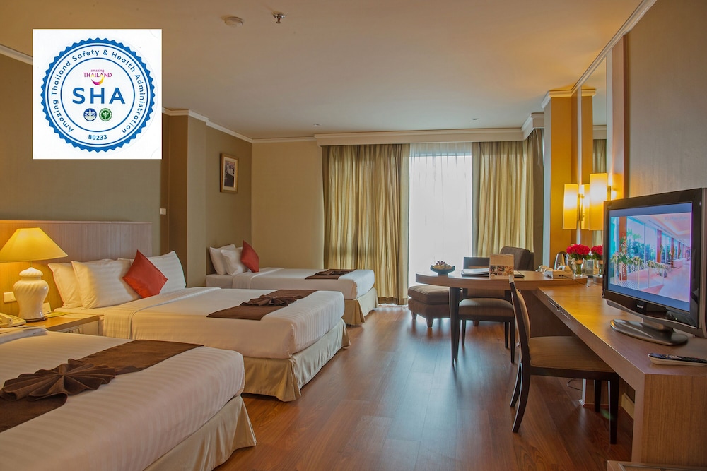 Royal Princess Larn Luang — Hotel rooms in Bangkok, Bangkok