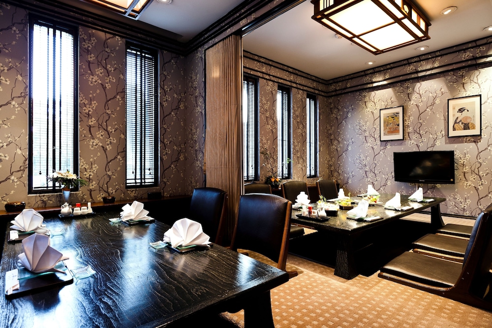 Royal Princess Larn Luang — Restaurant & bars in Bangkok, Bangkok