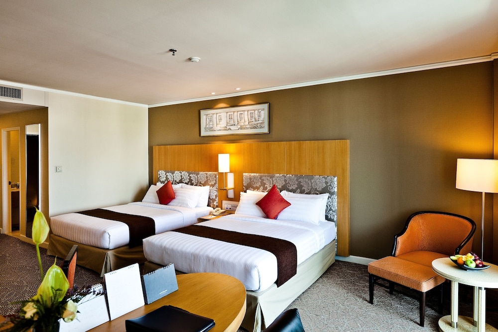 Royal Princess Larn Luang — Hotel rooms in Bangkok, Bangkok