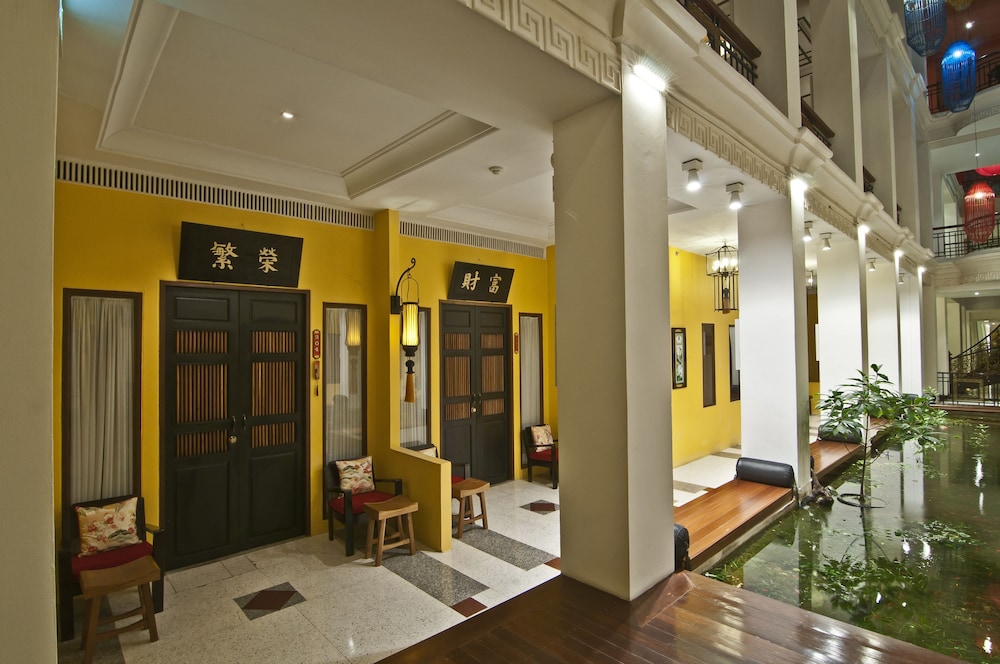 Shanghai Mansion Bangkok — Hotel building in Bangkok, Bangkok