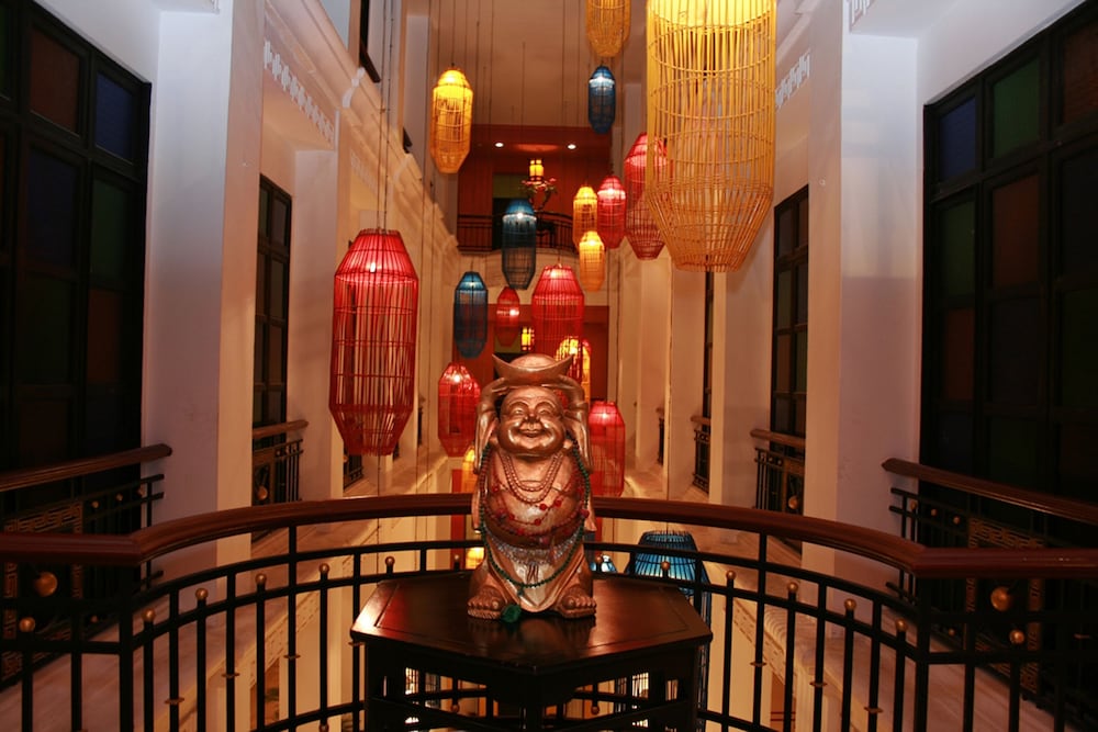 Shanghai Mansion Bangkok — Hotel building in Bangkok, Bangkok