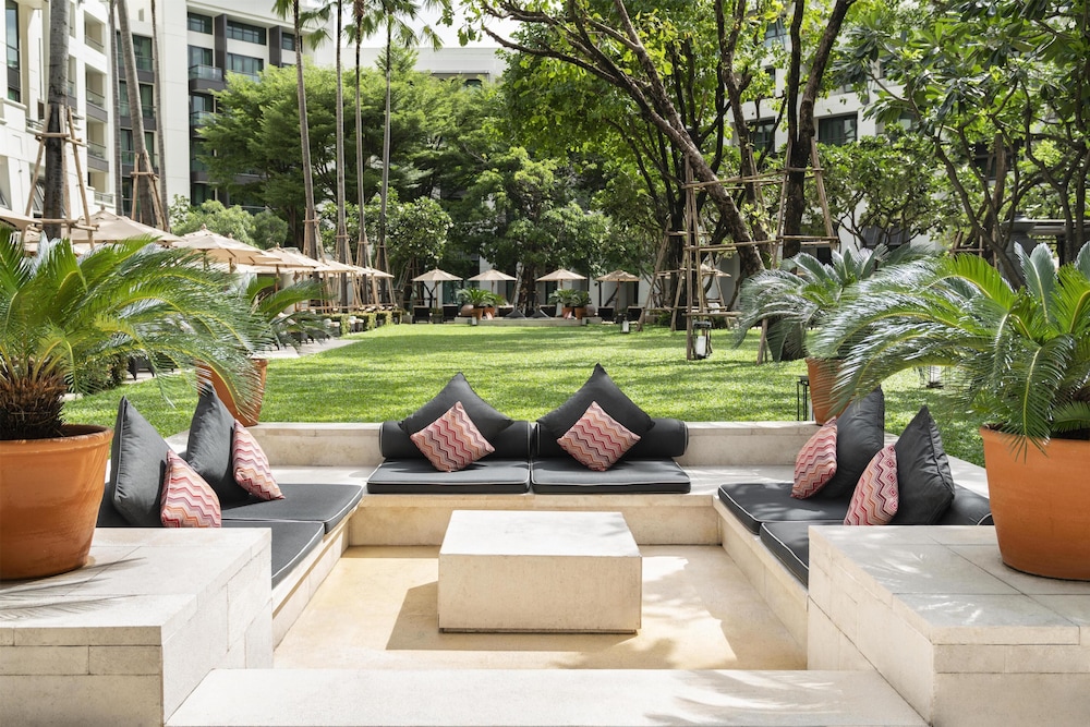 Siam Kempinski Hotel Bangkok — Restaurant & bars in Bangkok, Bangkok