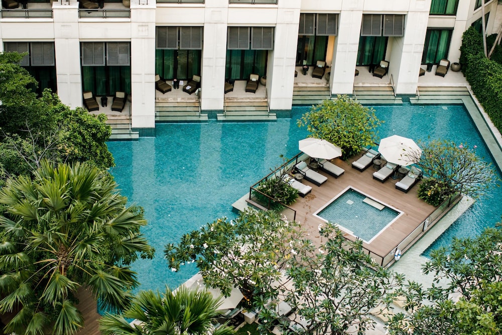 Siam Kempinski Hotel Bangkok — Swimming pool in Bangkok, Bangkok