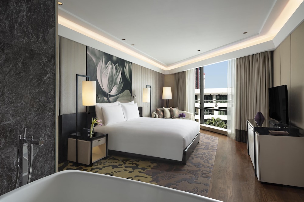 Siam Kempinski Hotel Bangkok — Hotel rooms in Bangkok, Bangkok