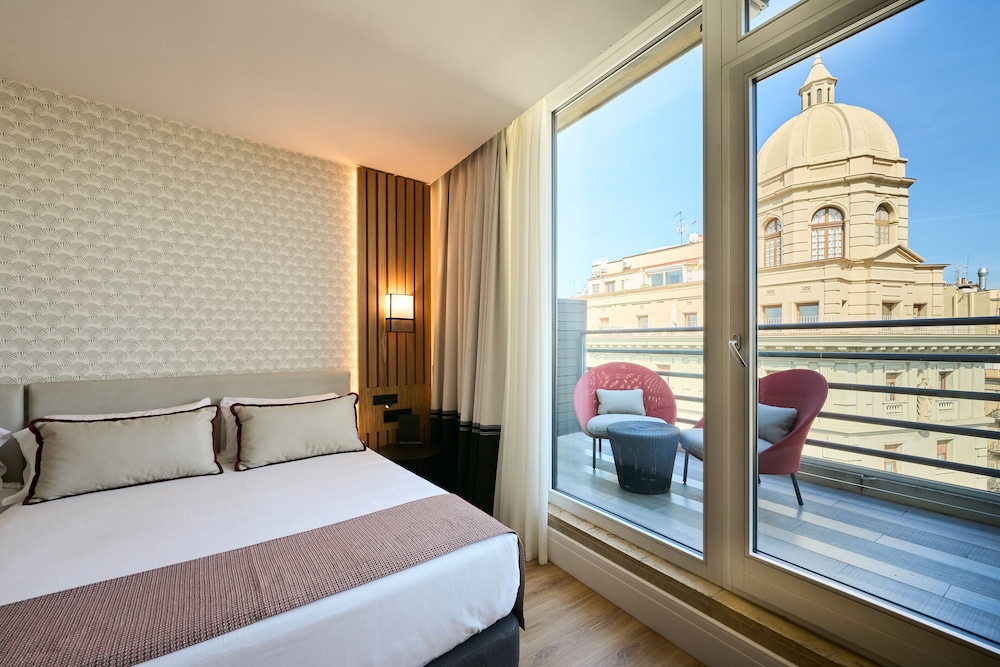 Catalonia Ramblas — Hotel rooms in Barcelona, Catalonia