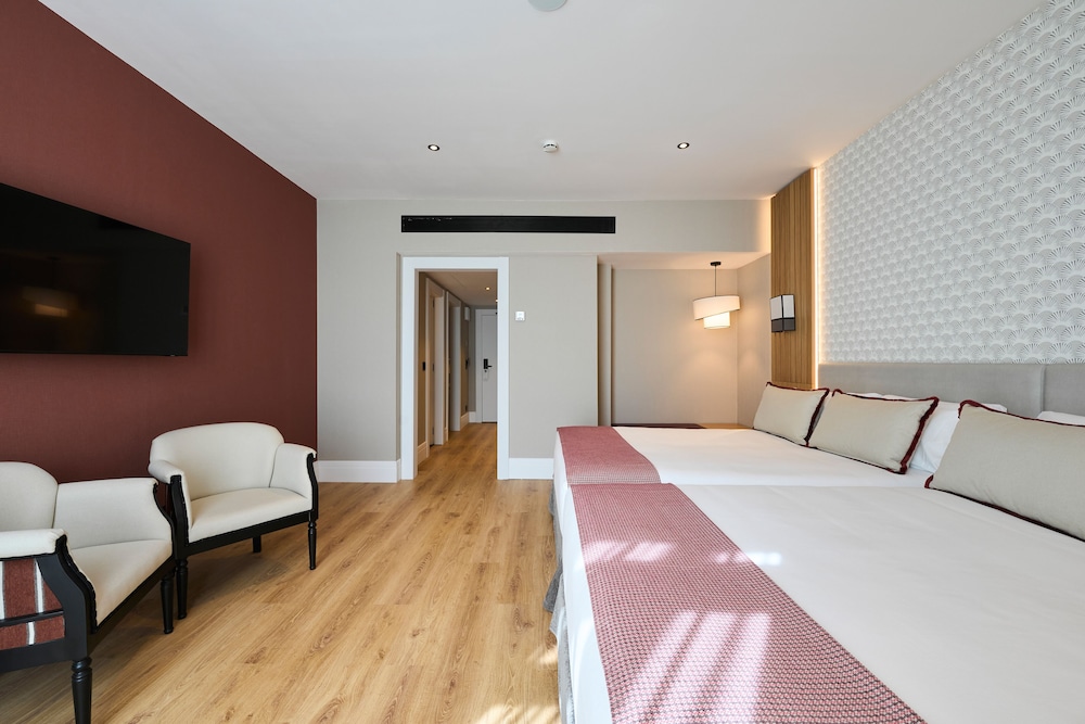 Catalonia Ramblas — Hotel rooms in Barcelona, Catalonia