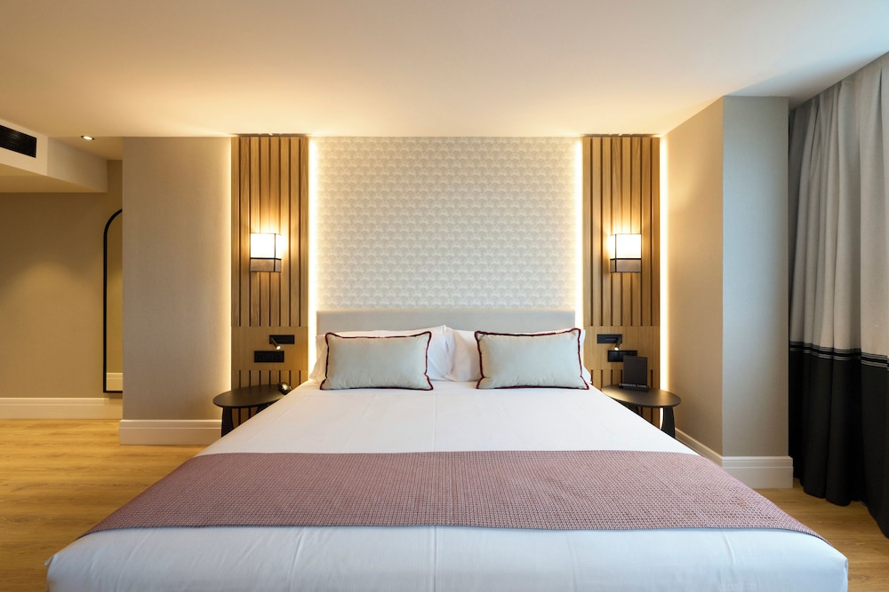 Catalonia Ramblas — Hotel rooms in Barcelona, Catalonia