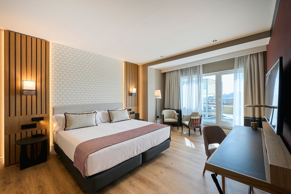 Catalonia Ramblas — Hotel rooms in Barcelona, Catalonia