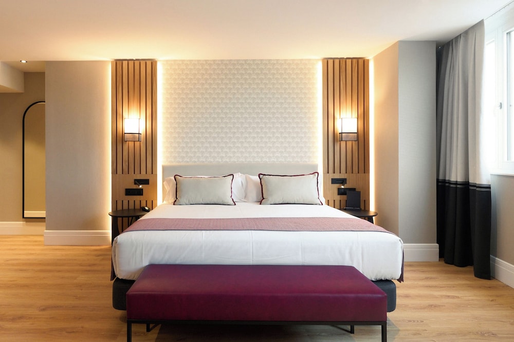 Catalonia Ramblas — Hotel rooms in Barcelona, Catalonia
