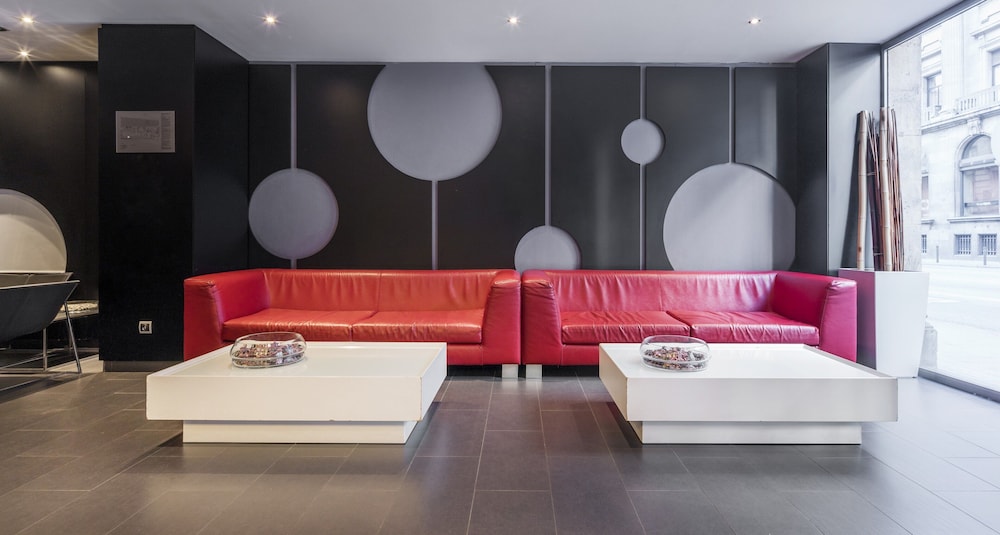 Hotel ILUNION Almirante — Restaurant & bars in Barcelona, Catalonia