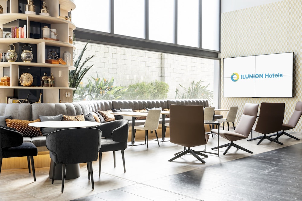 Hotel ILUNION Barcelona — Restaurant & bars in Barcelona, Catalonia