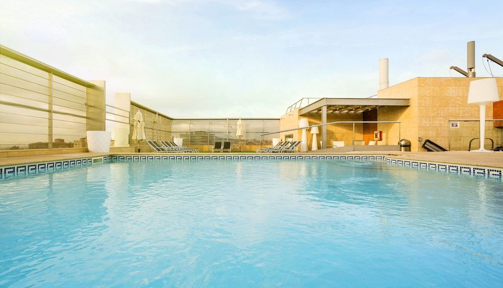 Hotel ILUNION Barcelona - zdjęcie 3