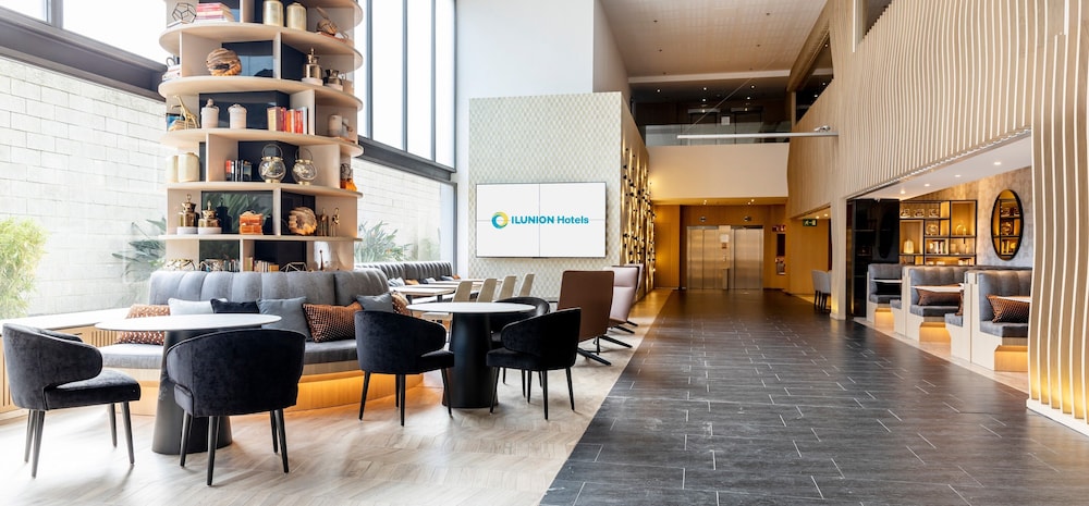 Hotel ILUNION Barcelona — Hotel building in Barcelona, Catalonia