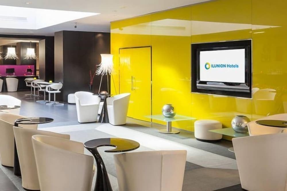 Hotel ILUNION Bel Art — Hotel building in Barcelona, Catalonia