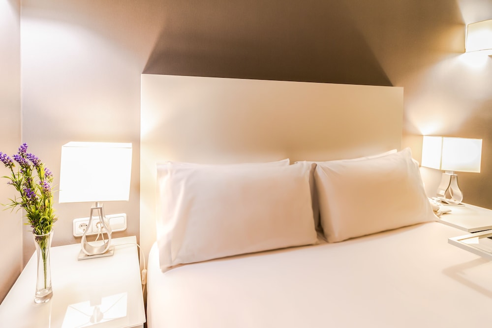 SM Hotel Teatre Auditori — Hotel rooms in Barcelona, Catalonia