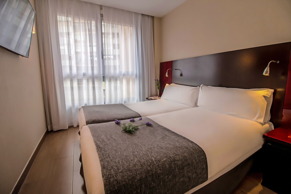 SM Hotel Teatre Auditori — Hotel rooms in Barcelona, Catalonia