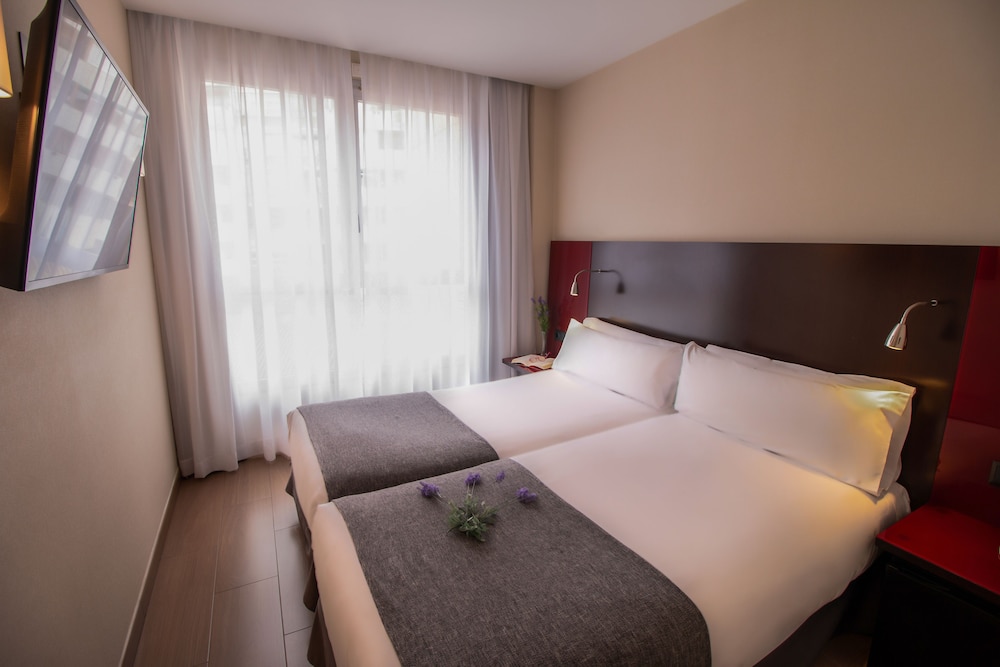 SM Hotel Teatre Auditori — Hotel rooms in Barcelona, Catalonia