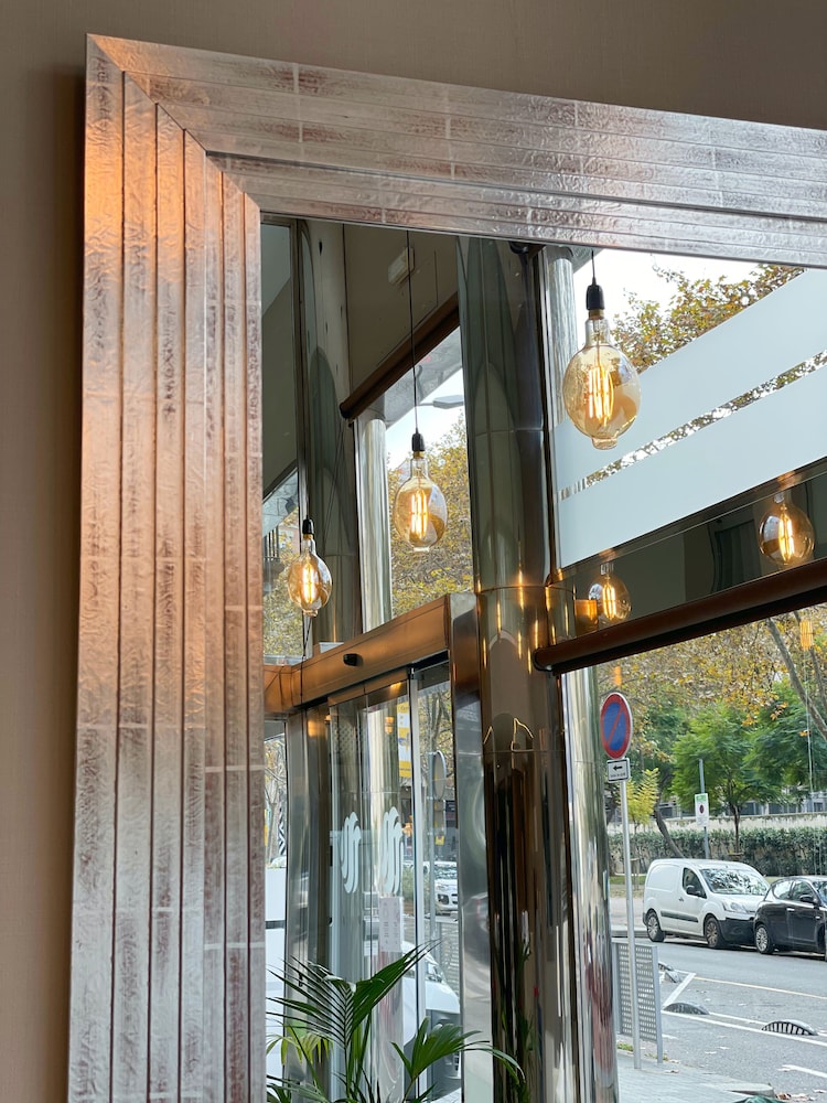 SM Hotel Teatre Auditori — Restaurant & bars in Barcelona, Catalonia