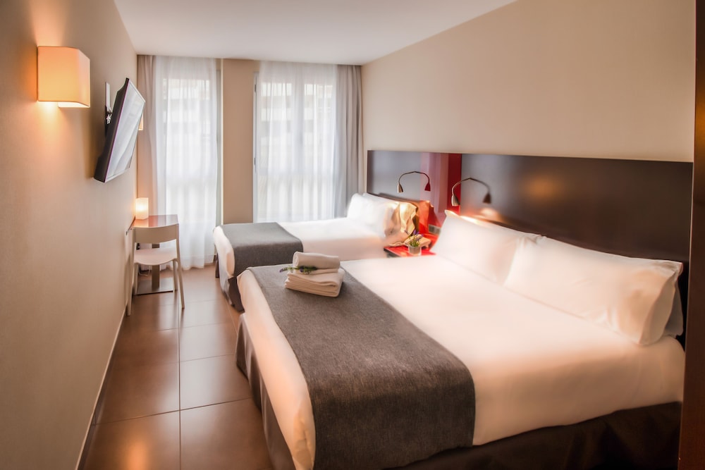 SM Hotel Teatre Auditori — Hotel rooms in Barcelona, Catalonia