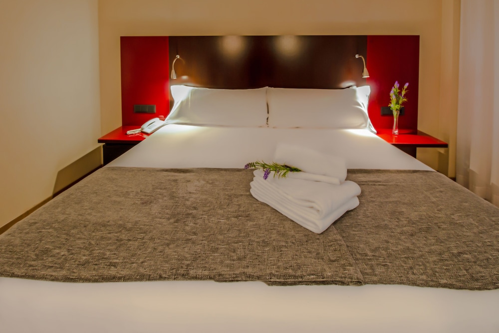 SM Hotel Teatre Auditori — Hotel rooms in Barcelona, Catalonia