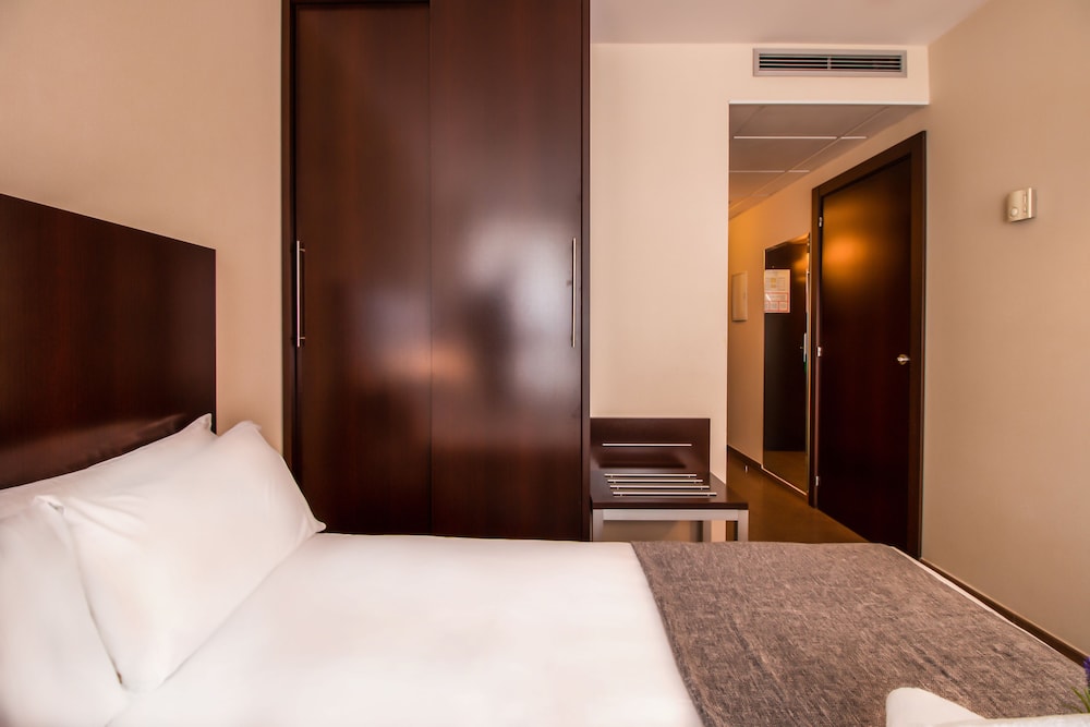 SM Hotel Teatre Auditori — Hotel rooms in Barcelona, Catalonia