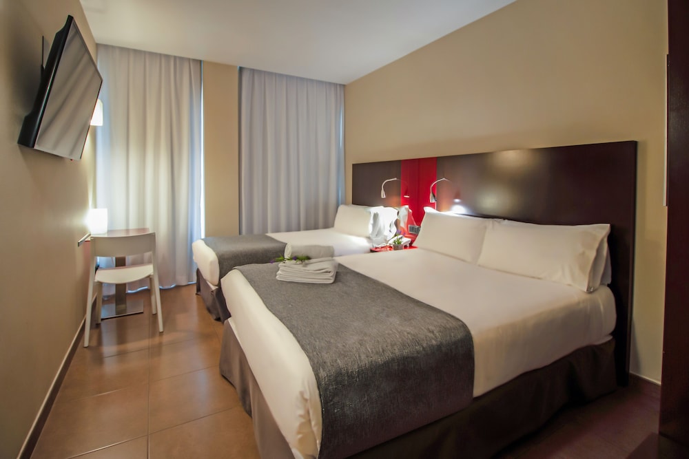 SM Hotel Teatre Auditori — Hotel rooms in Barcelona, Catalonia