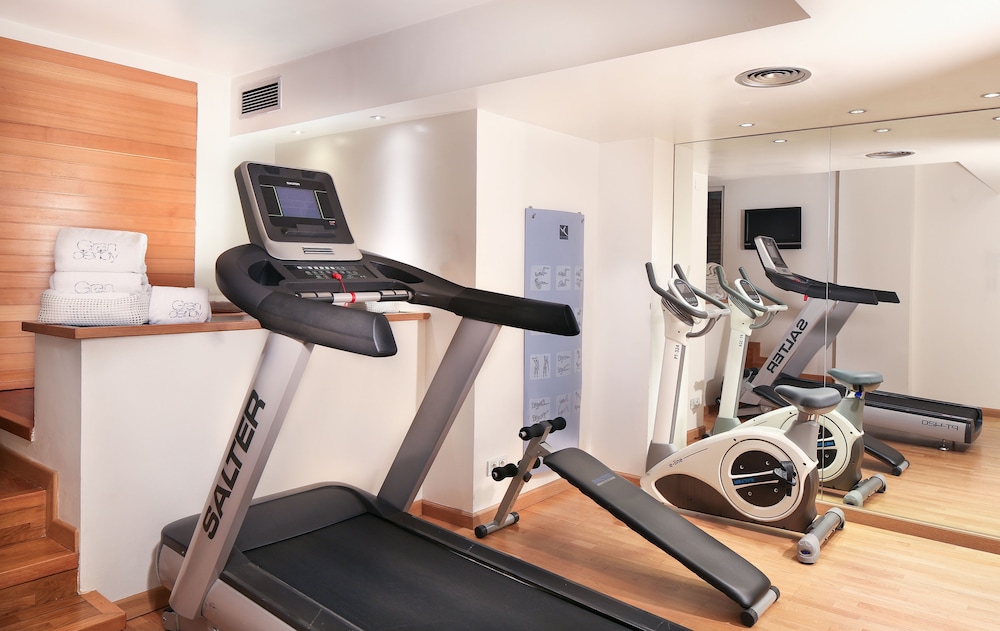 Gran Derby Suites Hotel a Small Luxury Hotels of the World — Sports & recreation in Barcelona, Catalonia