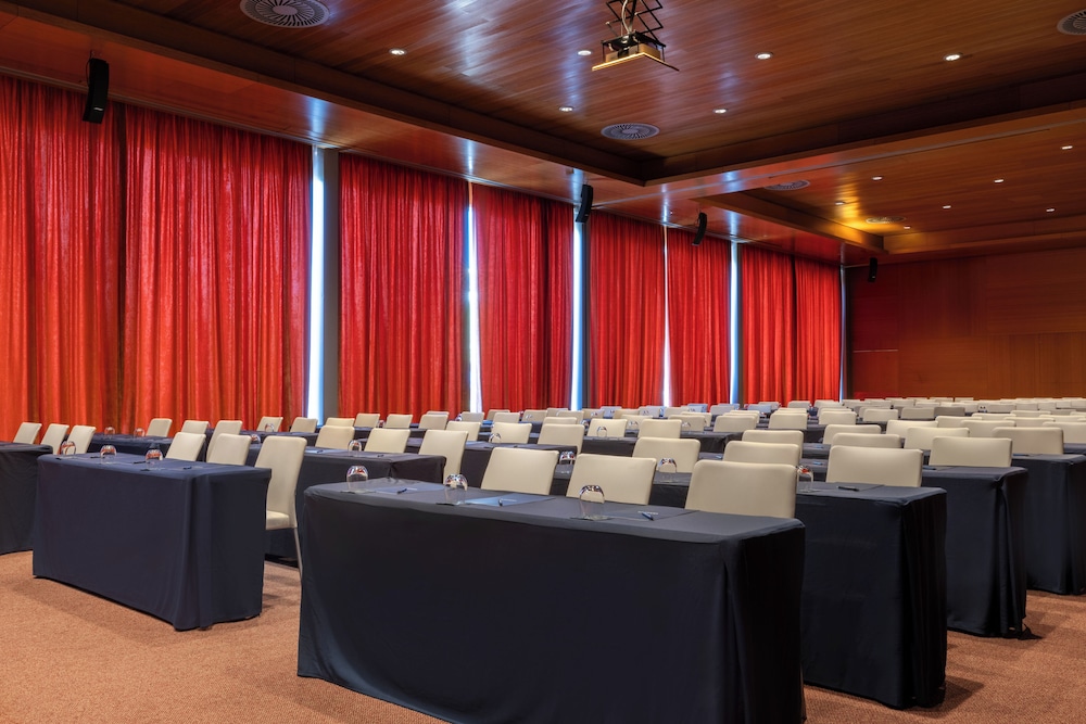 Hotel SB Diagonal Zero 4 Sup — Hotel building in Barcelona, Catalonia