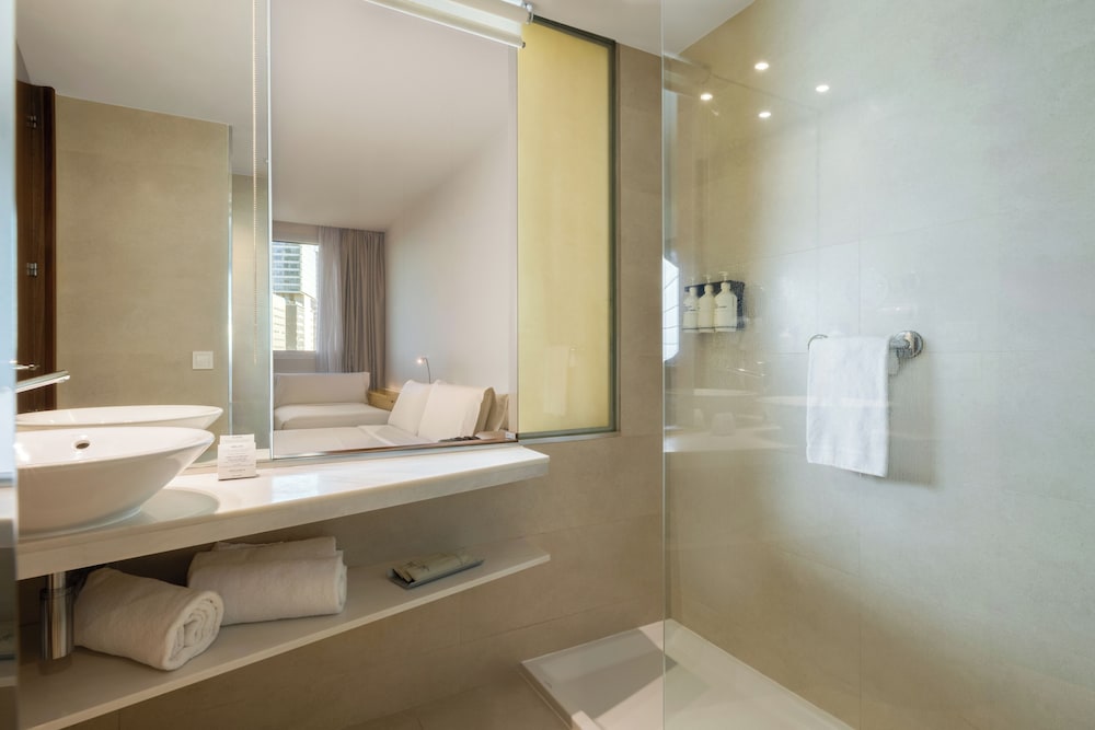 Hotel SB Diagonal Zero 4 Sup — Hotel rooms in Barcelona, Catalonia