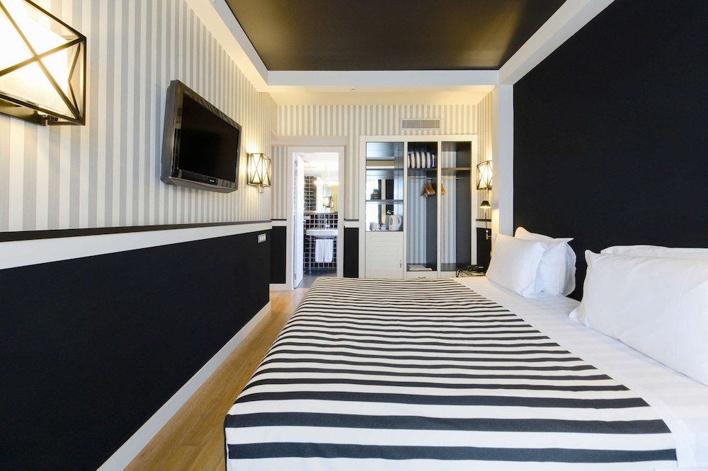 Hotel EuroPark — Hotel rooms in Barcelona, Catalonia