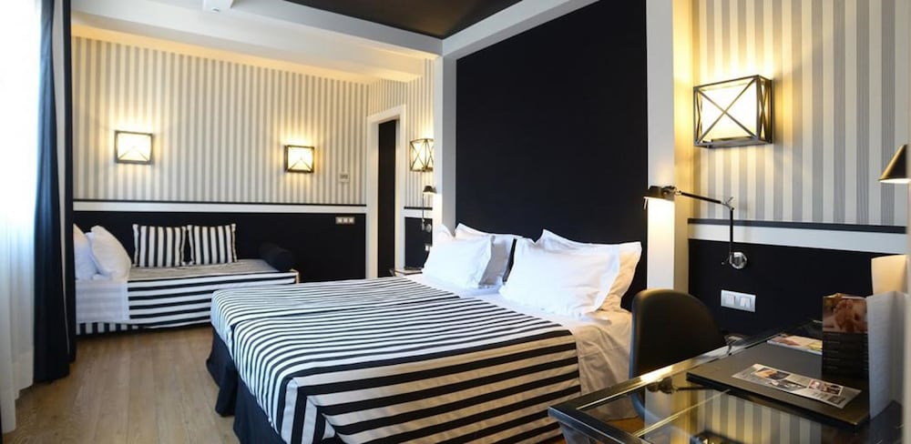 Hotel EuroPark — Hotel rooms in Barcelona, Catalonia