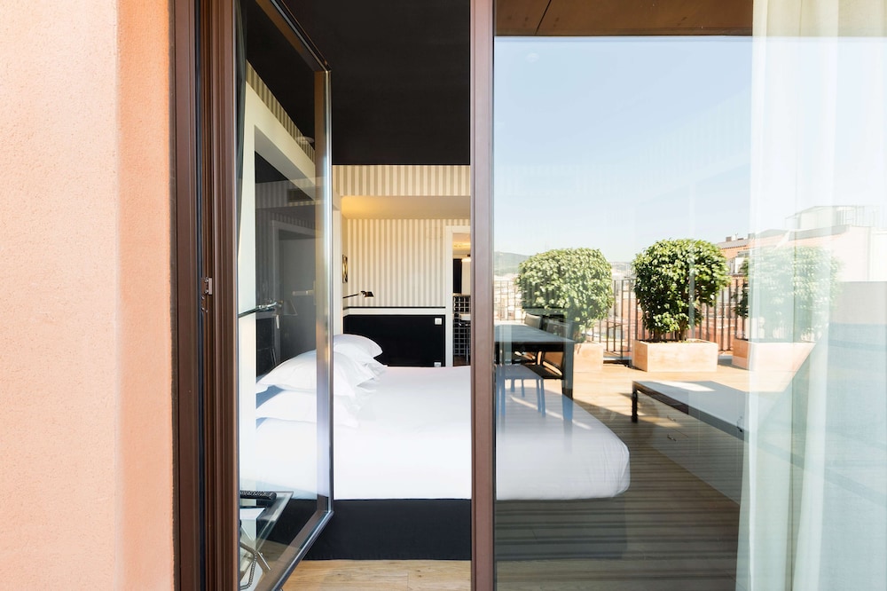 Hotel EuroPark — Hotel rooms in Barcelona, Catalonia