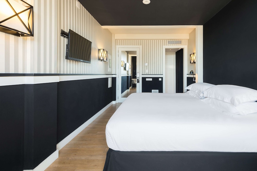 Hotel EuroPark — Hotel rooms in Barcelona, Catalonia